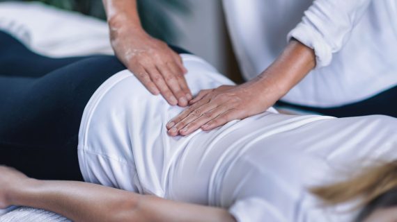 Mau Praktekkan Back Massage? Yuk Cek Disini!